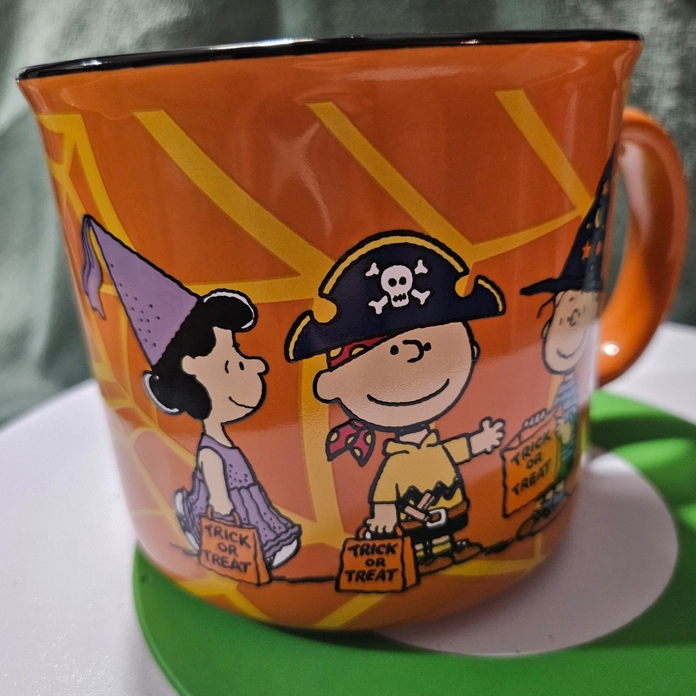 Peanuts Halloween Mug Orange Black Charlie Brown Snoopy Gang Trick or Treat Cup - Picture 3 of 5